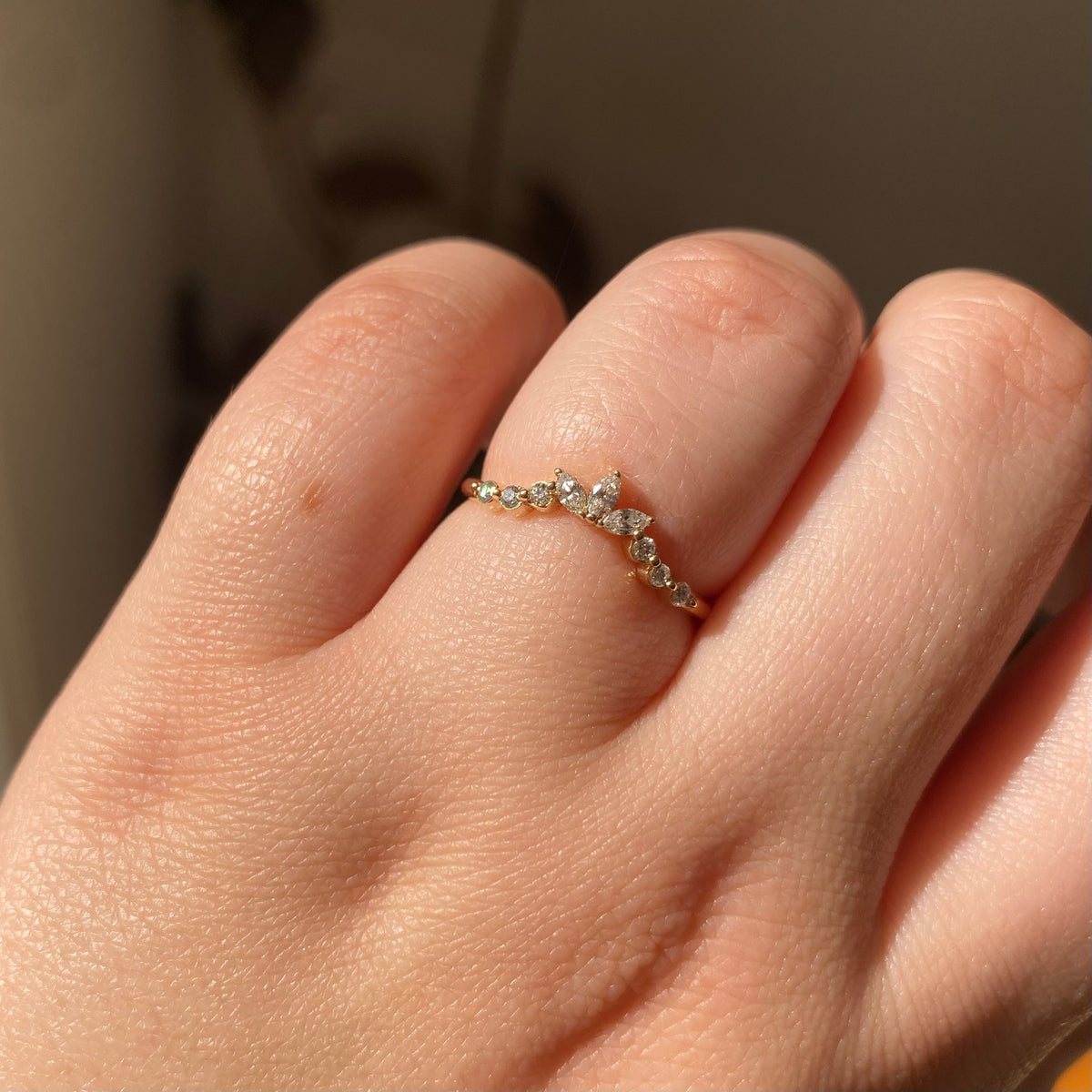 Diamond Arioso Arch Band