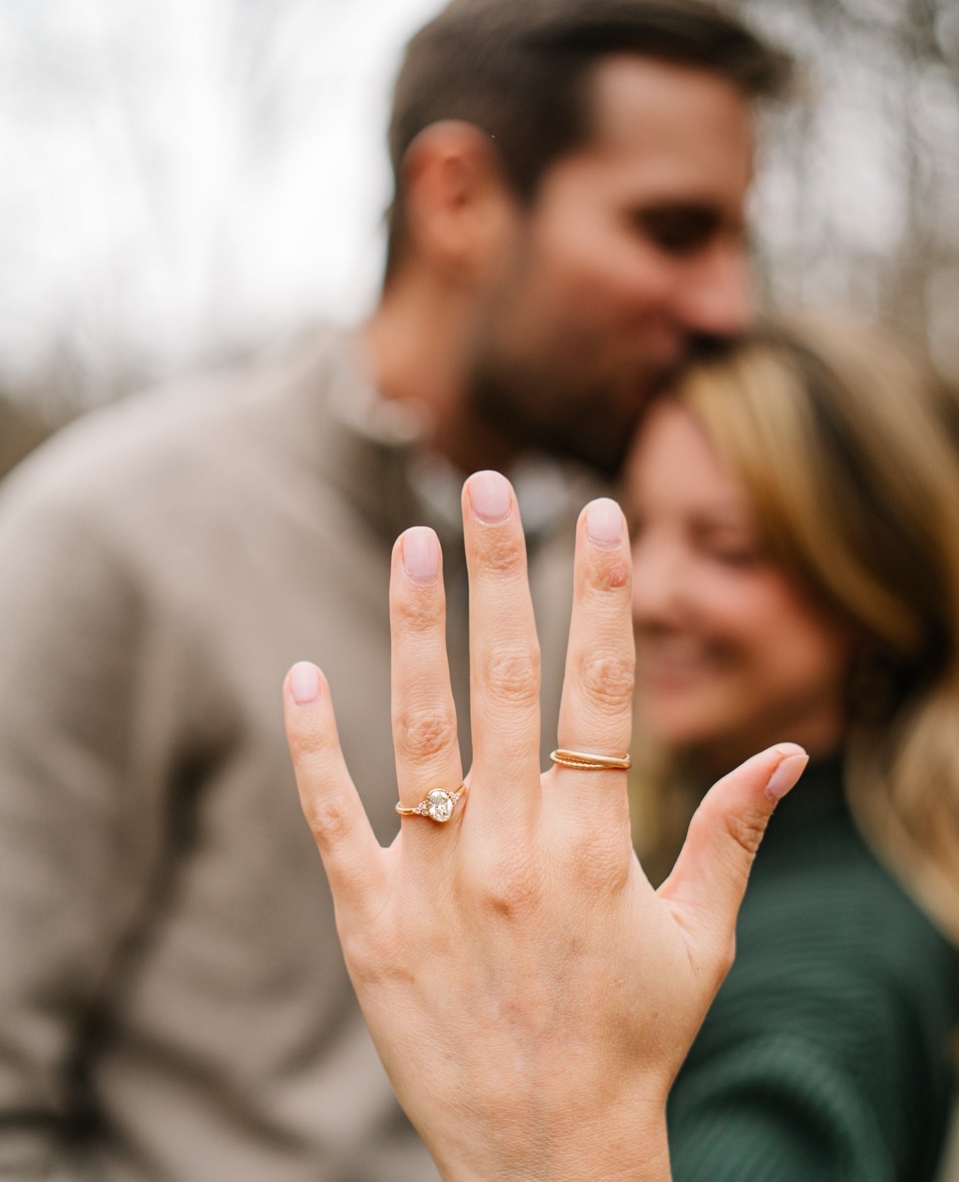 Diamond Oval Poeme Ring