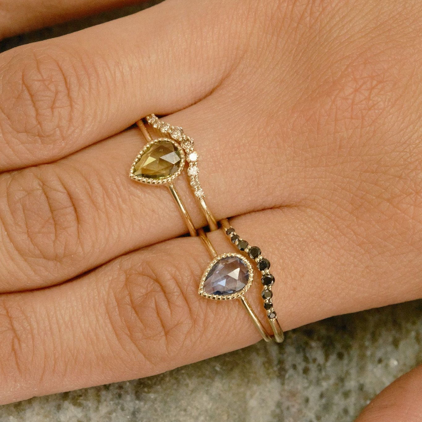 Green Sapphire Lento Wisp Ring