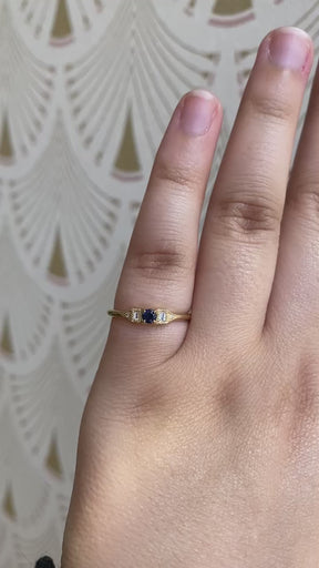 Blue Sapphire Petite Deco Era Ring