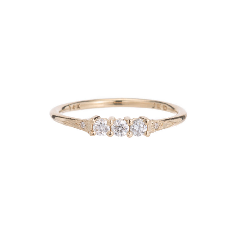 3 DIAMOND DECO RING