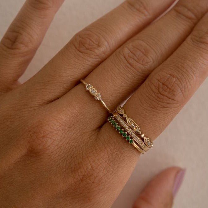 DIAMOND MARQUISE CLUSTER WHISPER RING