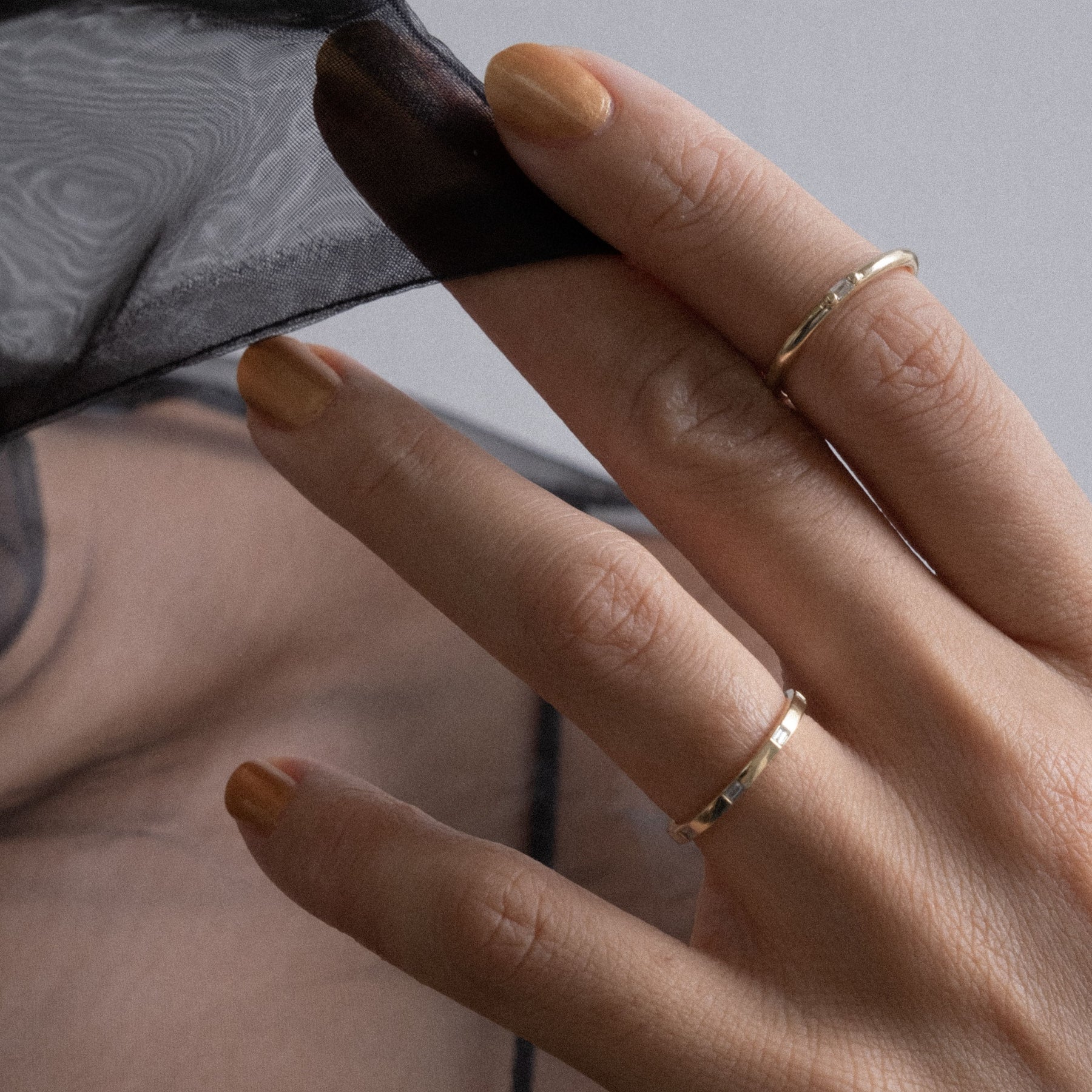 ETERNAL DIAMOND BAGUETTE DOT BAND