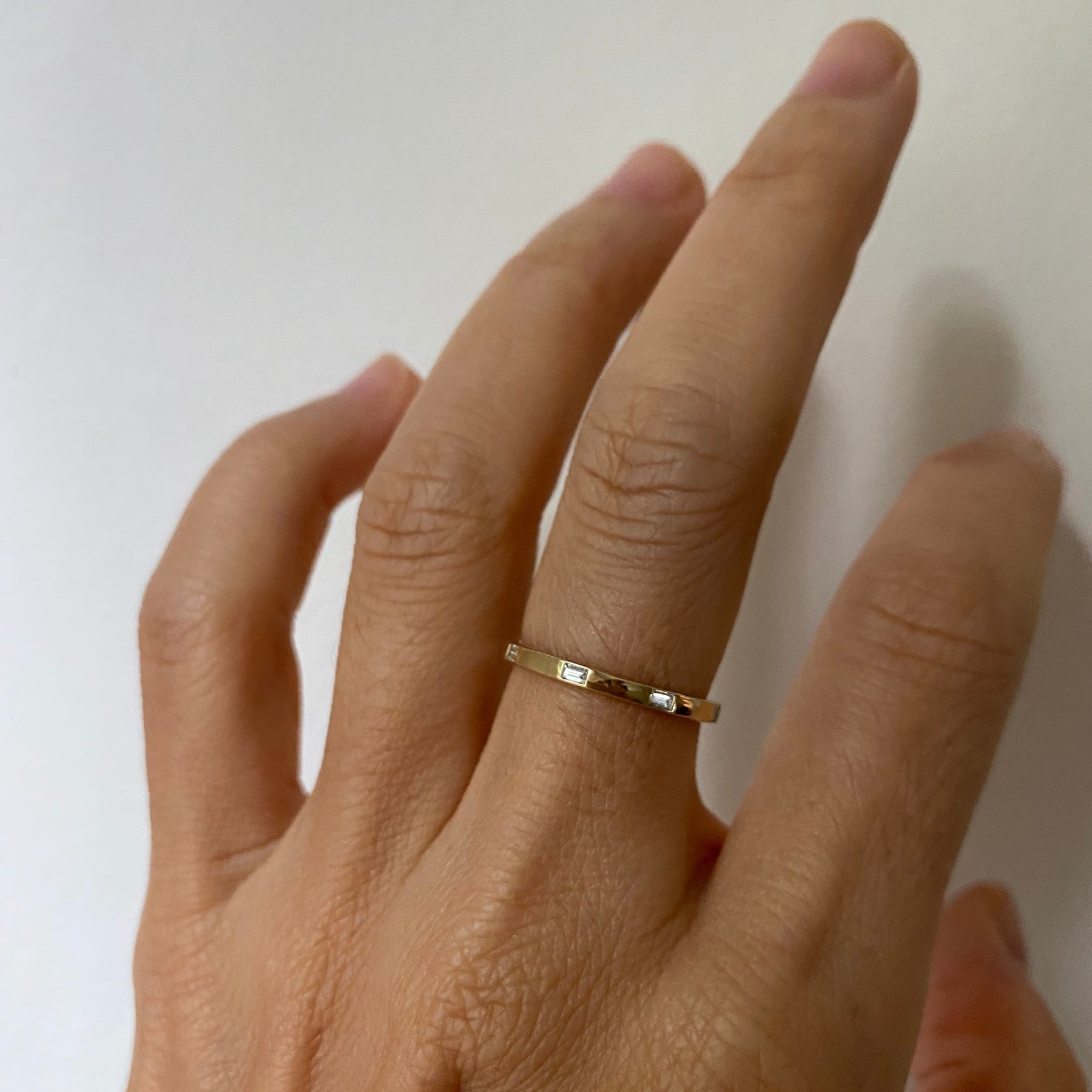 ETERNAL DIAMOND BAGUETTE DOT BAND