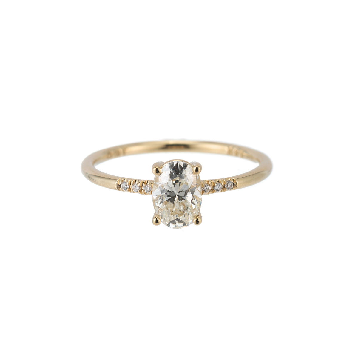 OVAL DIAMOND EQUILIBRIUM RING