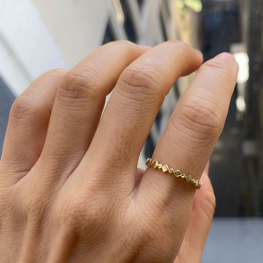 ETERNAL DIAMOND ROUND BAND