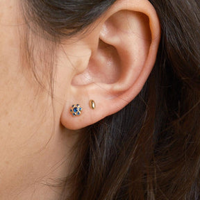 Blue Sapphire Flower Stud (Single)