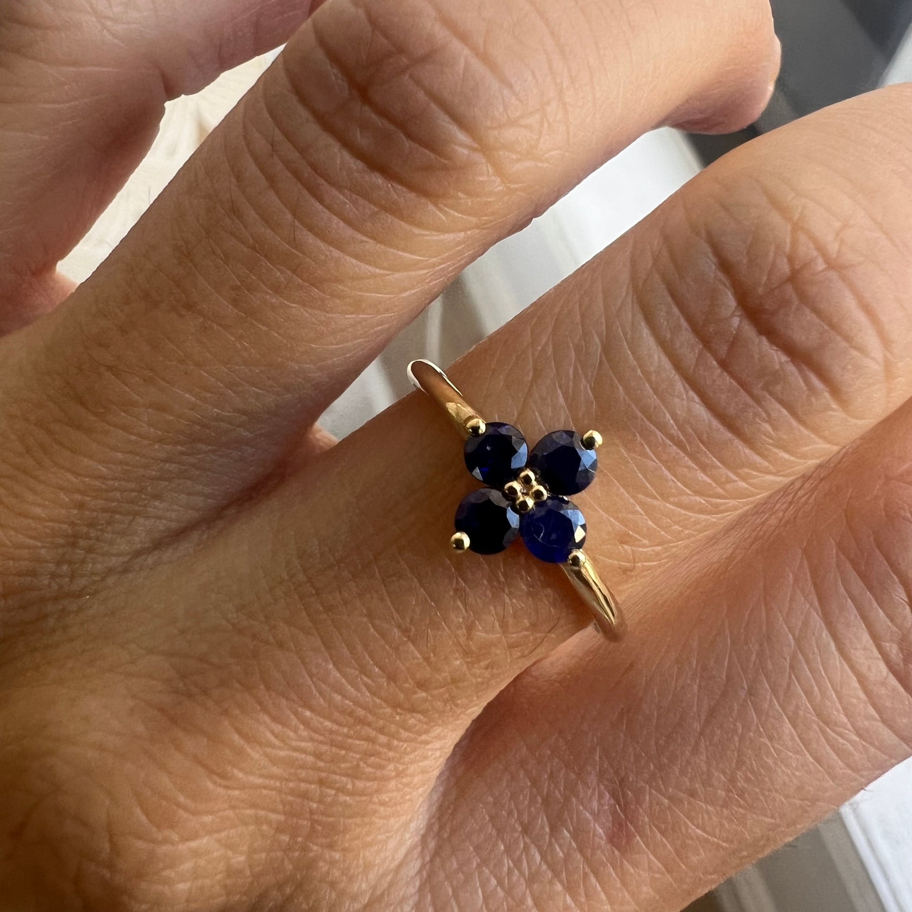 Blue Sapphire Sundrop Ring