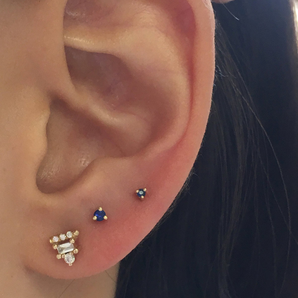 1.5 mm Sapphire Dot Stud