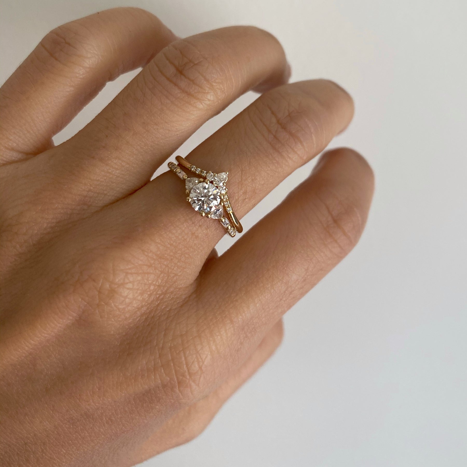 DIAMOND PEAK RING