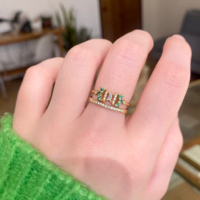 Emerald Noey Ring