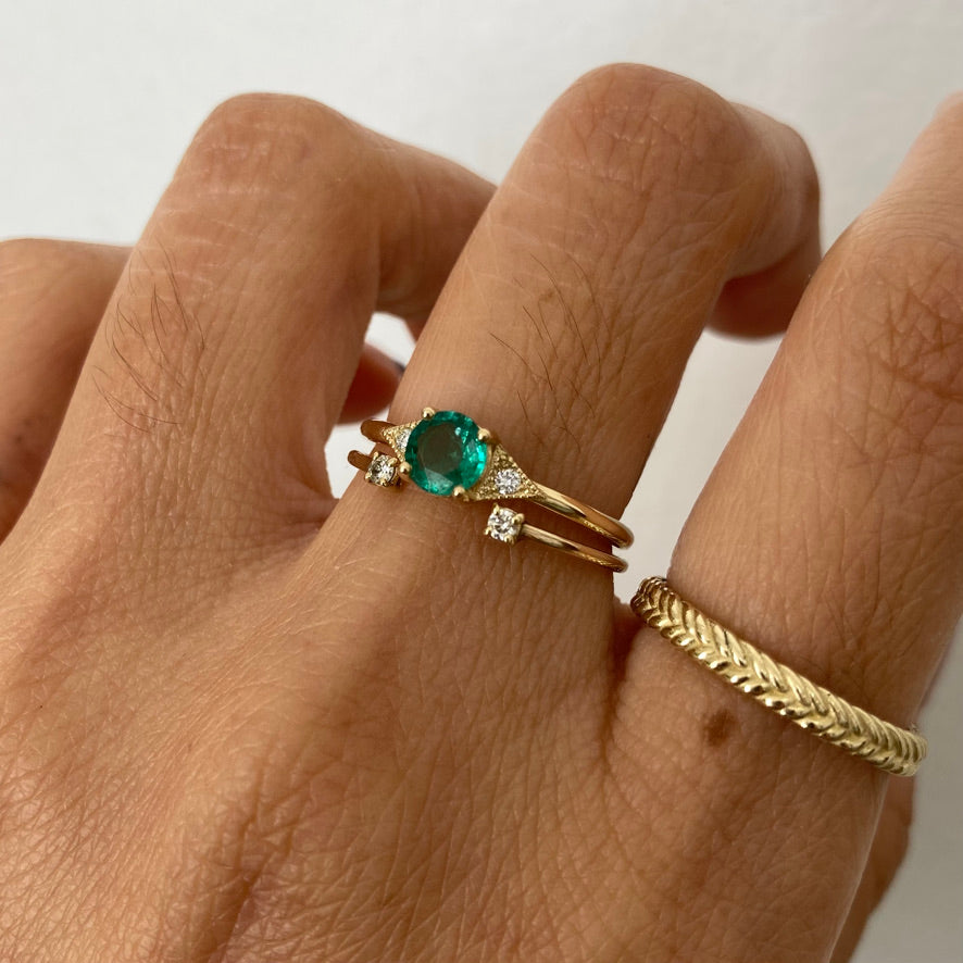 Round Emerald Deco Ring