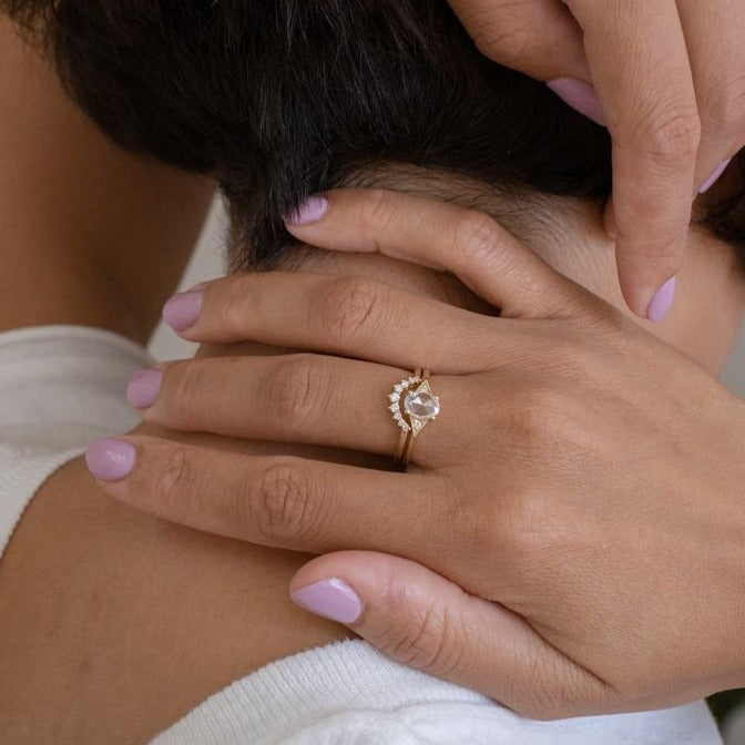 ROSE CUT DIAMOND OVAL DECO RING