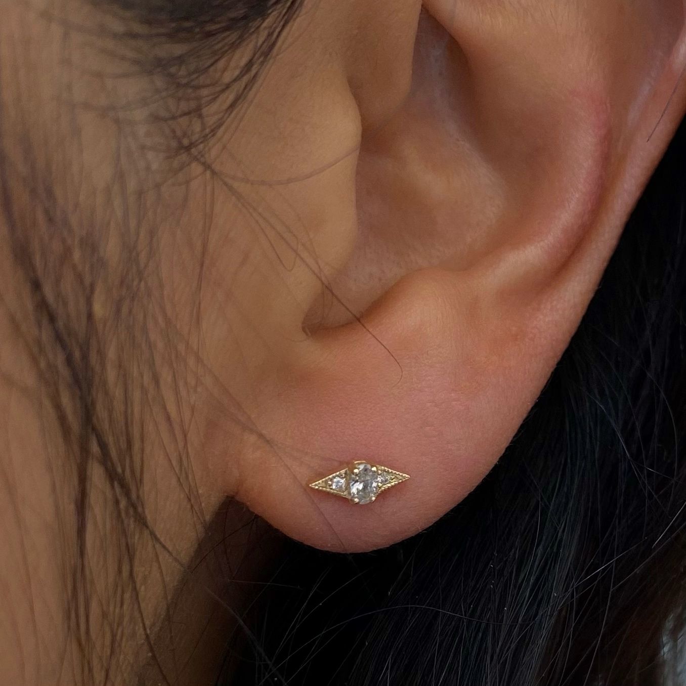 Tiny Diamond Oval Deco Stud